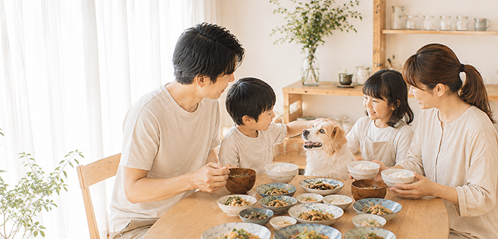 家族と愛犬の食卓